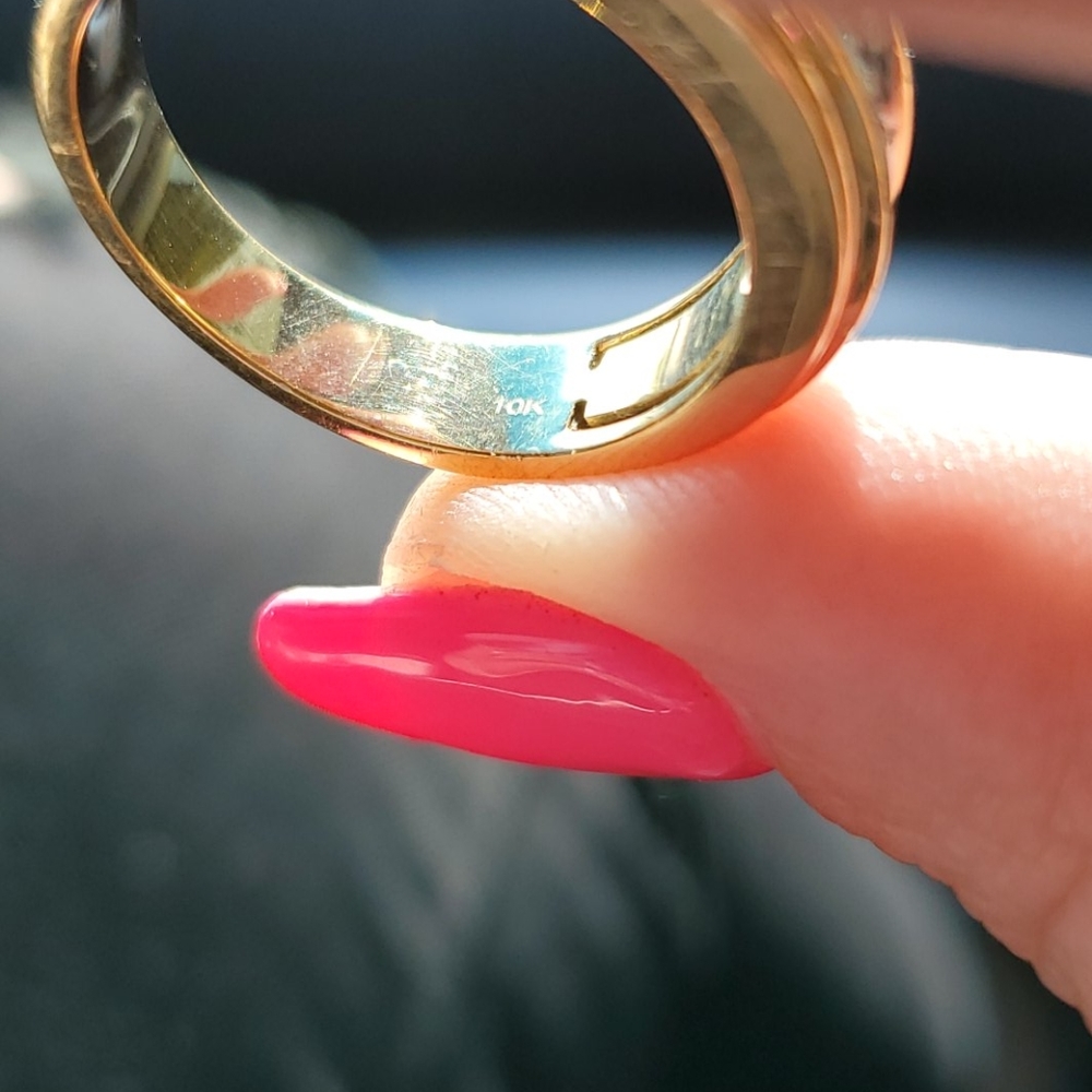 Men's Wedding Band - Picture 3 of 4
